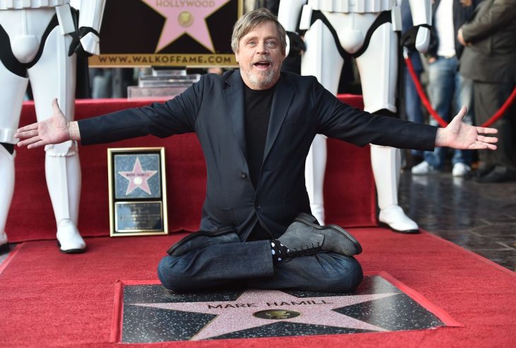 actor-estadounidense-mark-hamill-desvela-estrella-paseo-la-fama-hollywood