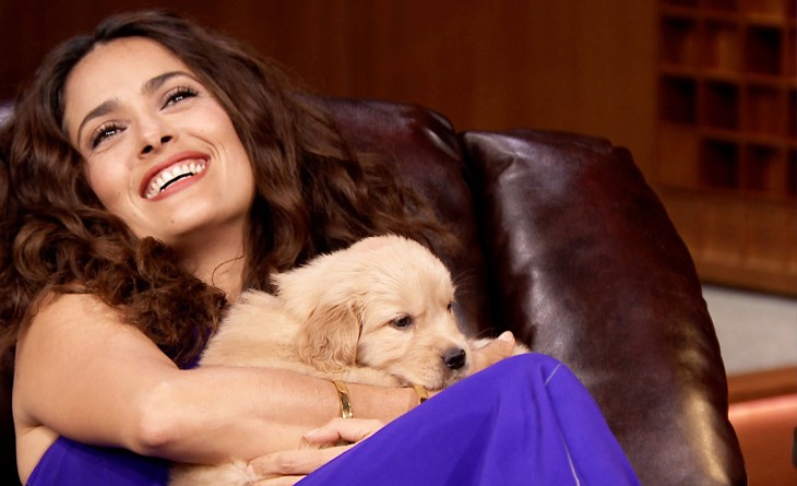 Salma Hayeck y su perro